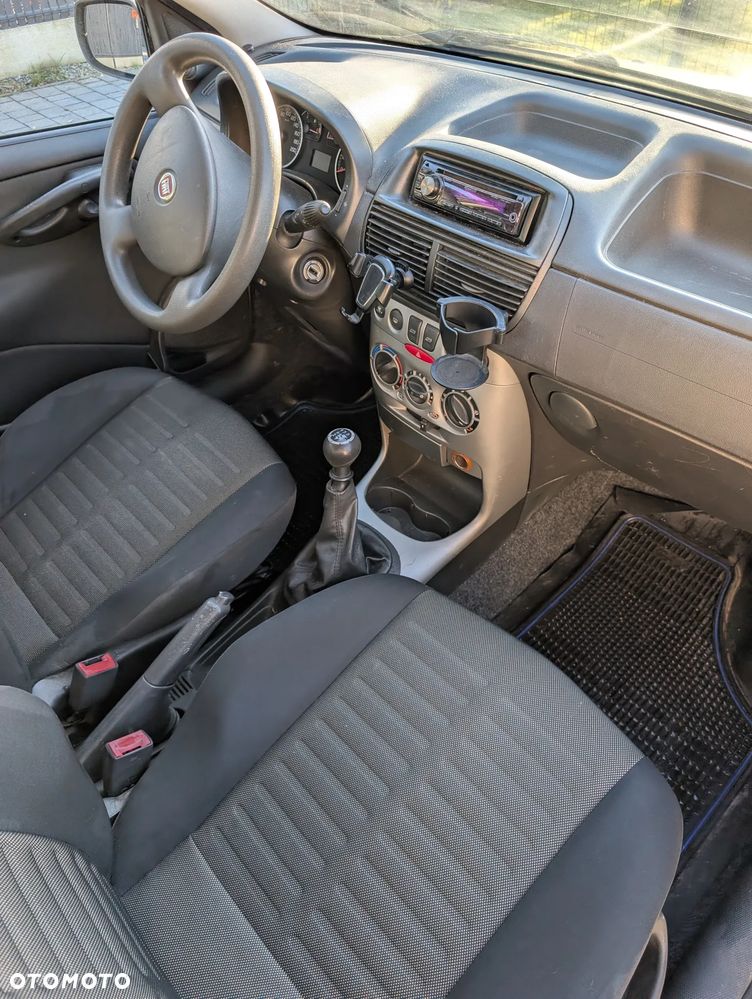 Fiat Punto 1.2 8V - 17