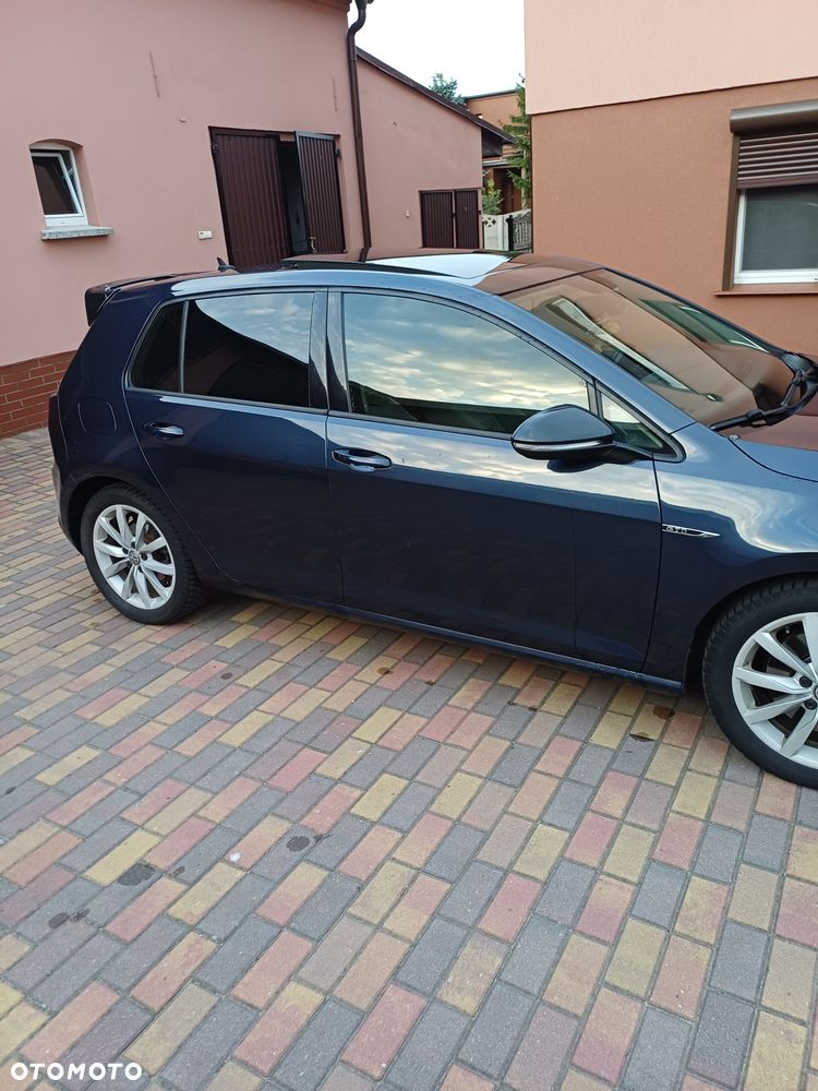 Volkswagen Golf - 8