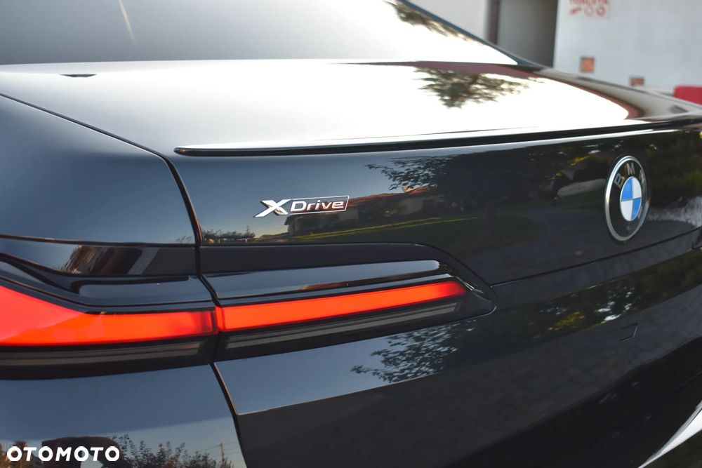 BMW Seria 7 740d xDrive mHEV Individual Edition sport - 19