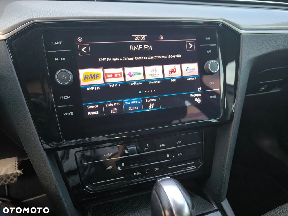 Volkswagen Passat 2.0 TDI SCR DSG Business - 10