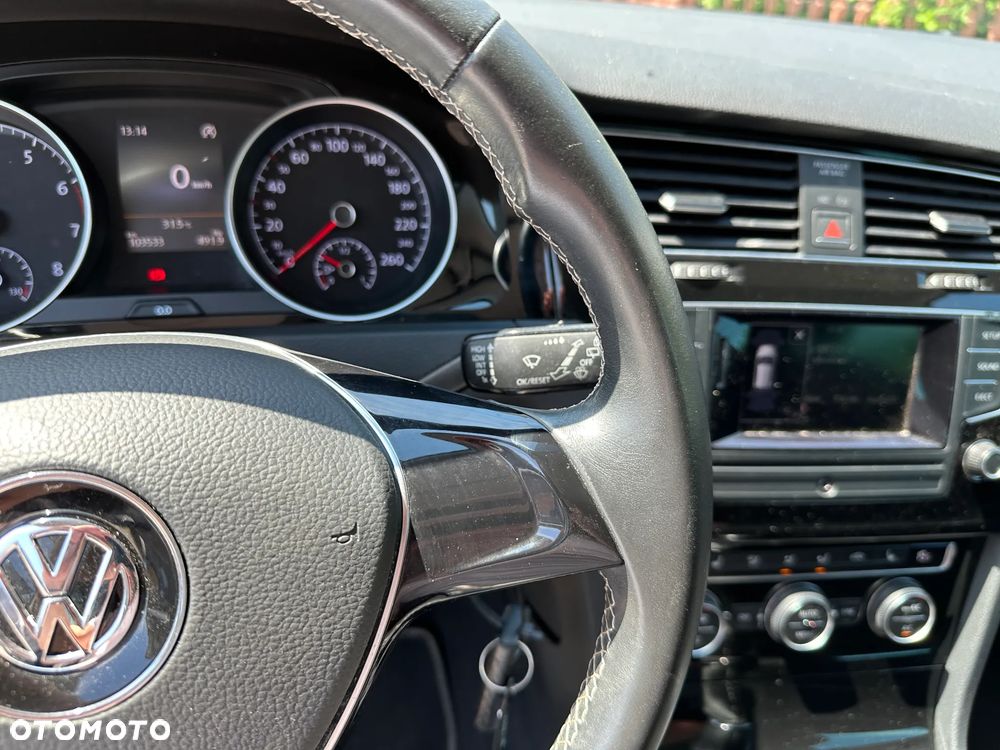 Volkswagen Golf - 11
