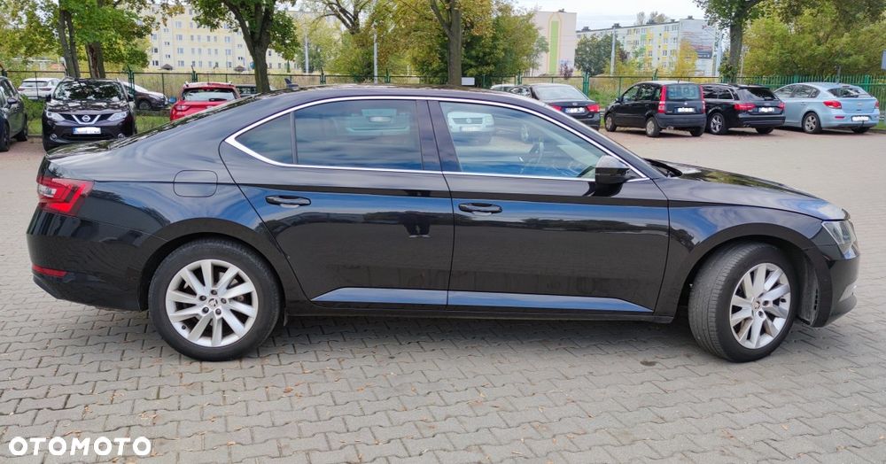 Skoda Superb 2.0 TSI Style DSG - 5