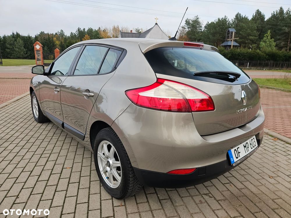 Renault Megane 1.6 Avantage - 5