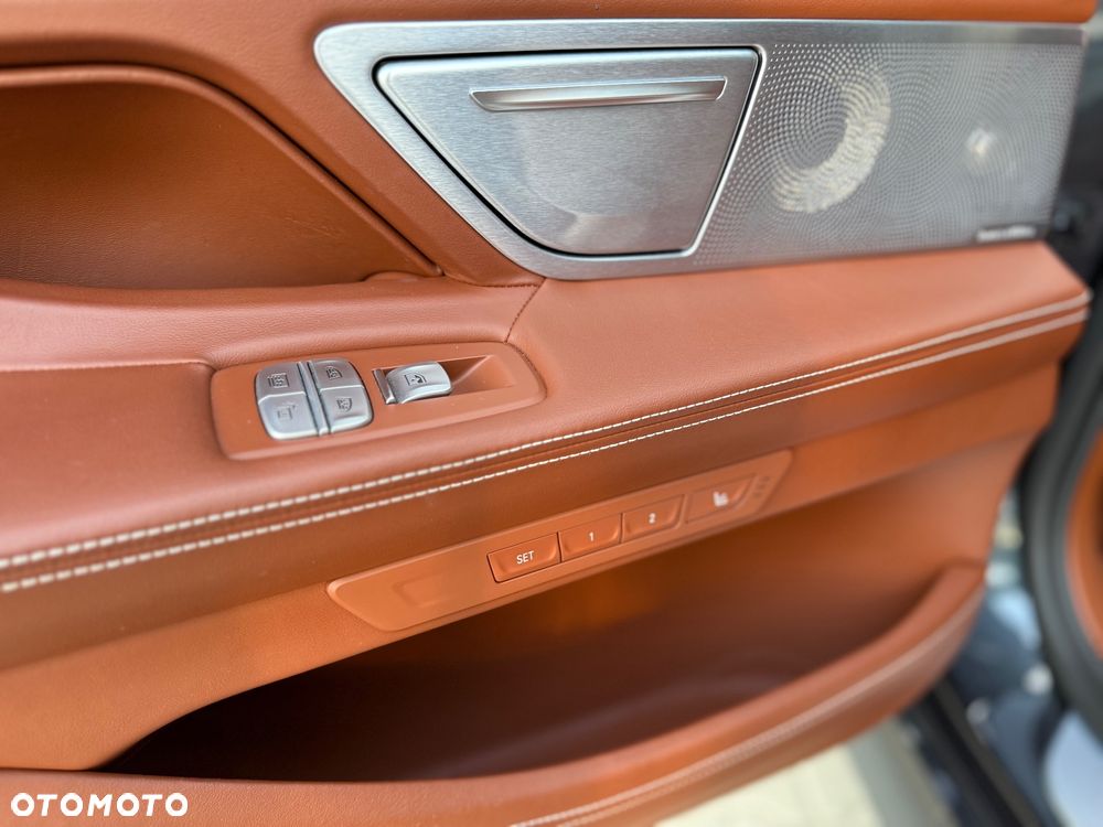 BMW Seria 7 750Ld xDrive - 22