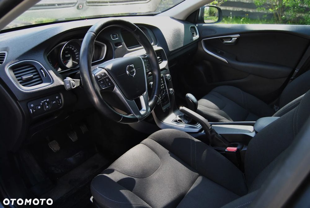 Volvo V40 D2 Drive-E Summum - 5