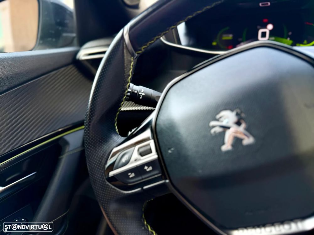 Peugeot 2008 1.2 PureTech GT Line - 18