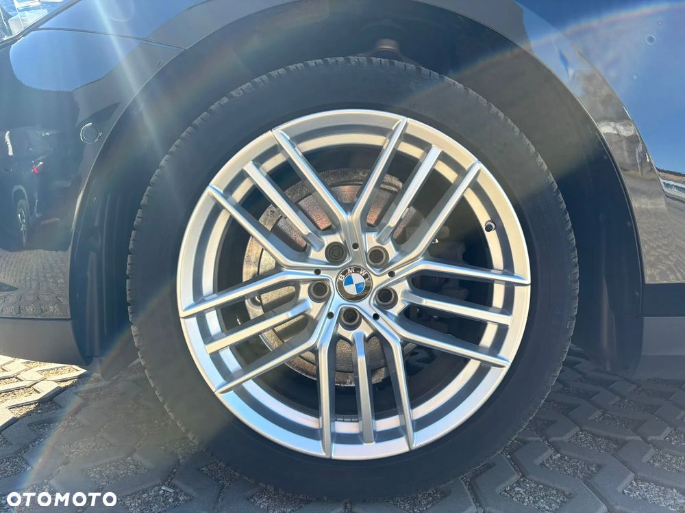 BMW Seria 5 520d xDrive - 33