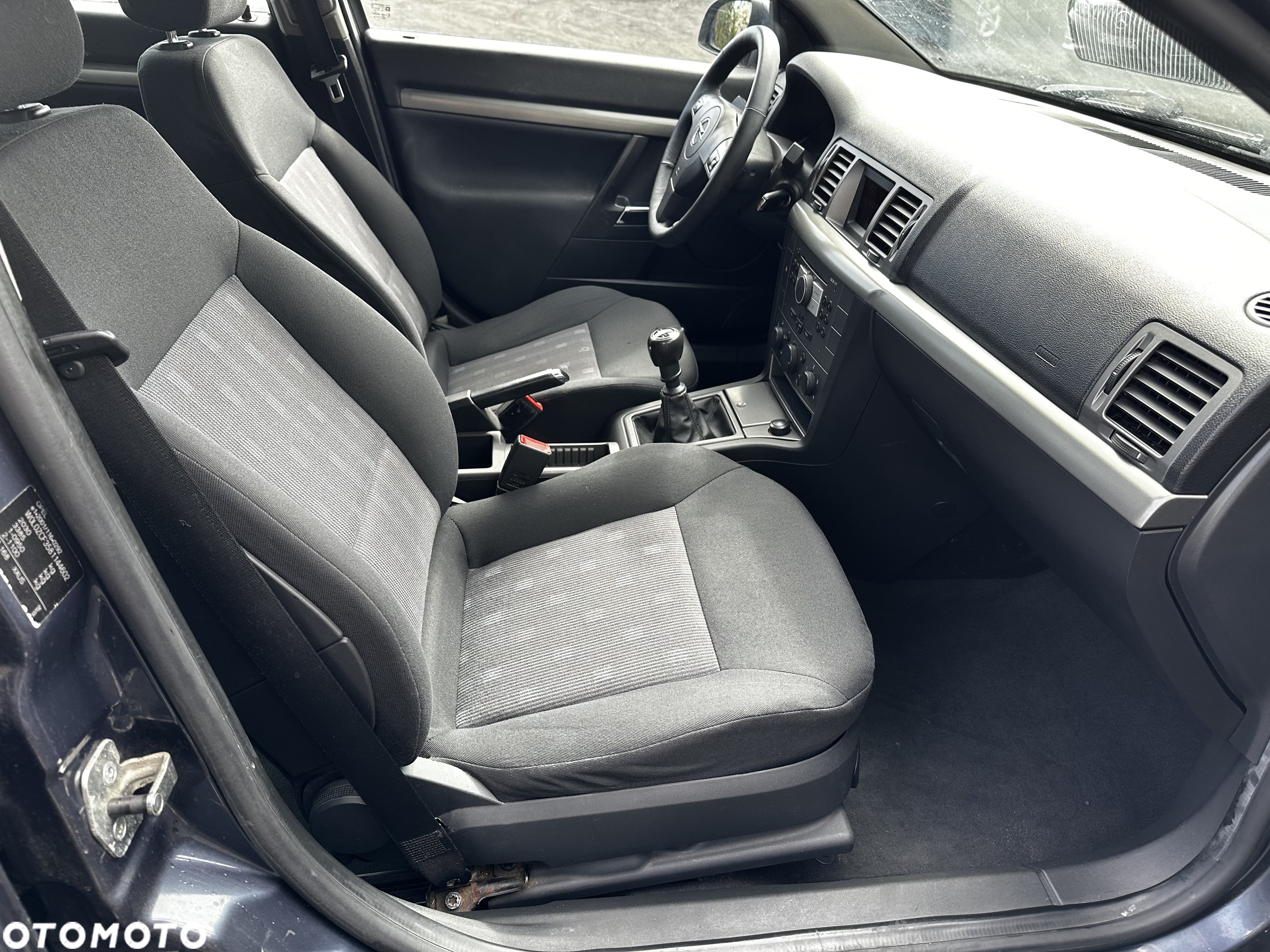 Opel Vectra 1.8 Caravan - 16