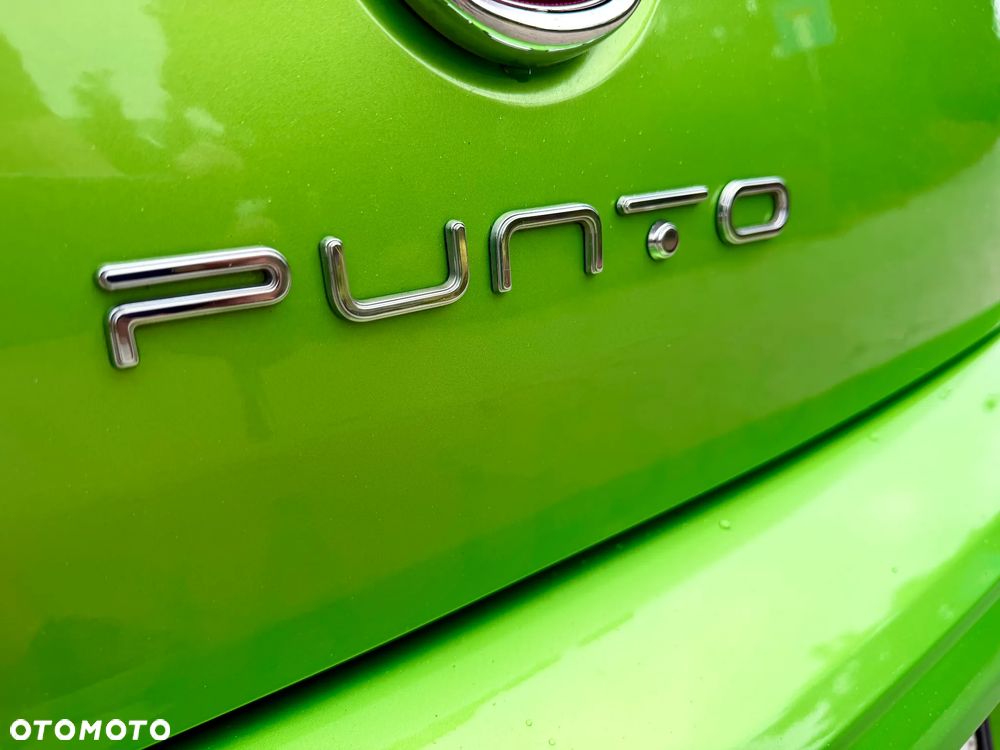 Fiat Punto 1.4 Young - 36