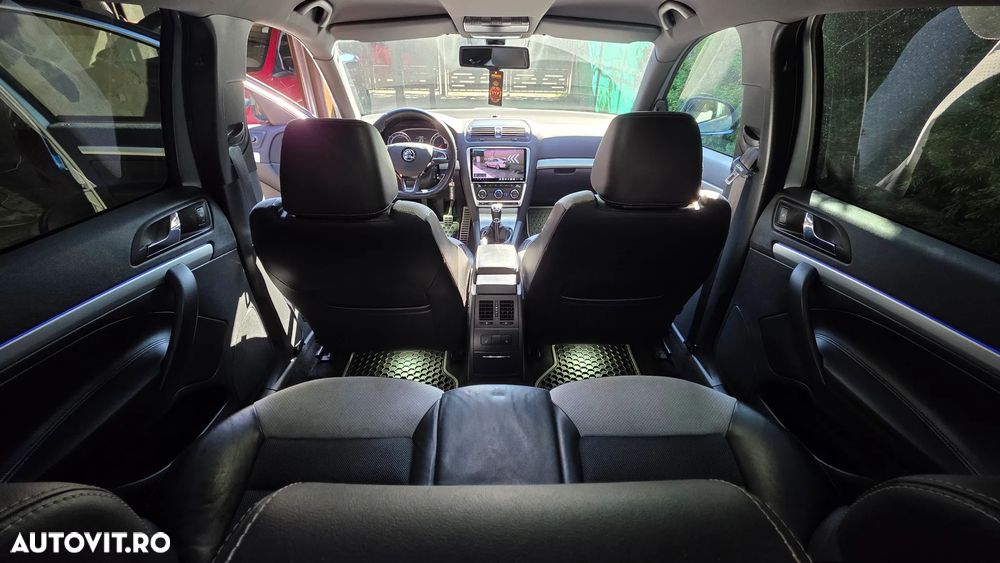 Skoda Octavia 2.0 TDI RS - 5