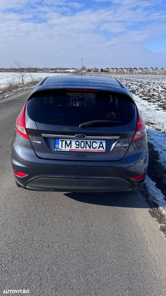 Ford Fiesta 1.4 TDCI Titanium - 10