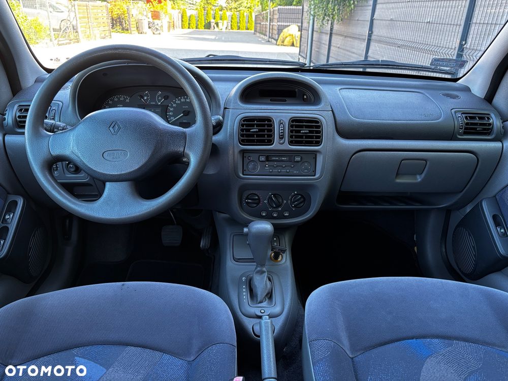 Renault Clio 1.4i RT 16V - 15