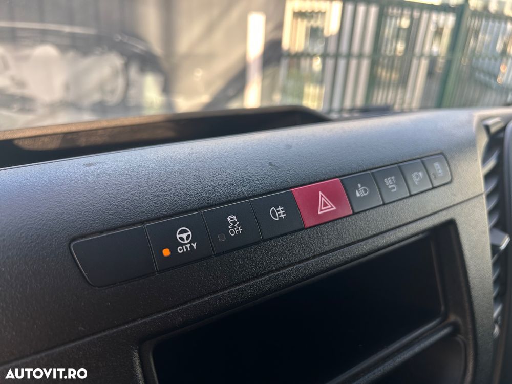 Iveco Daily 3.0 D BOX 8 EUROPALETI AXA DUBLA SPATE - 23