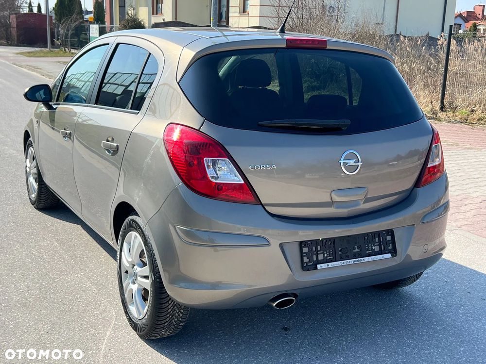 Opel Corsa 1.4 16V 150 Jahre - 6
