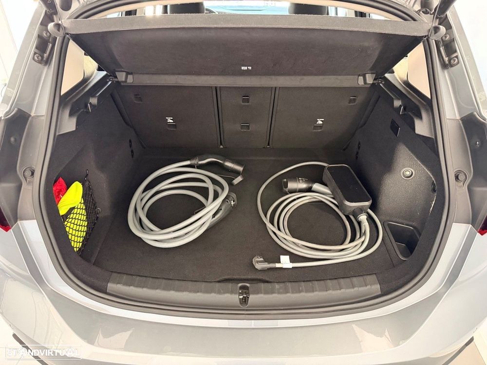 BMW 225xe Active Tourer e xDrive Edição Optimized - 37