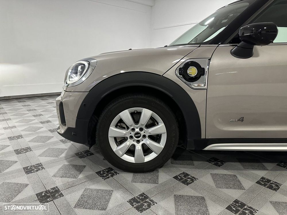 MINI Countryman Cooper SE ALL4 Auto - 9