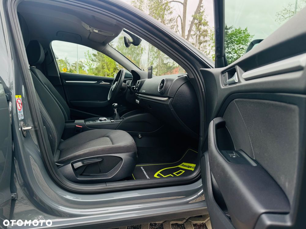 Audi A3 Sportback 30 TDI Edition One - 33