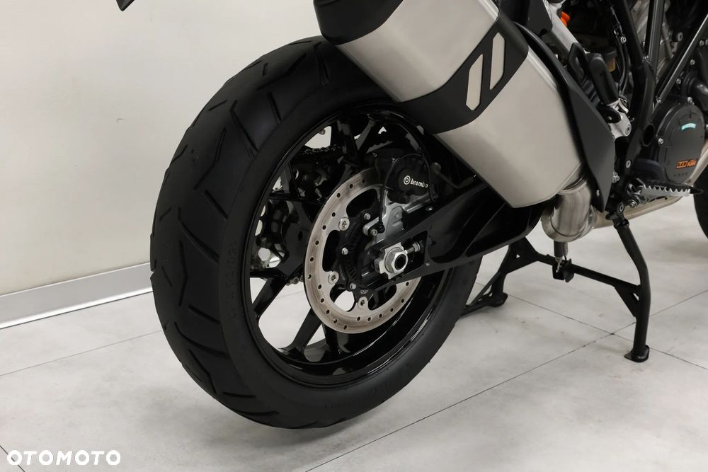 KTM Adventure - 38