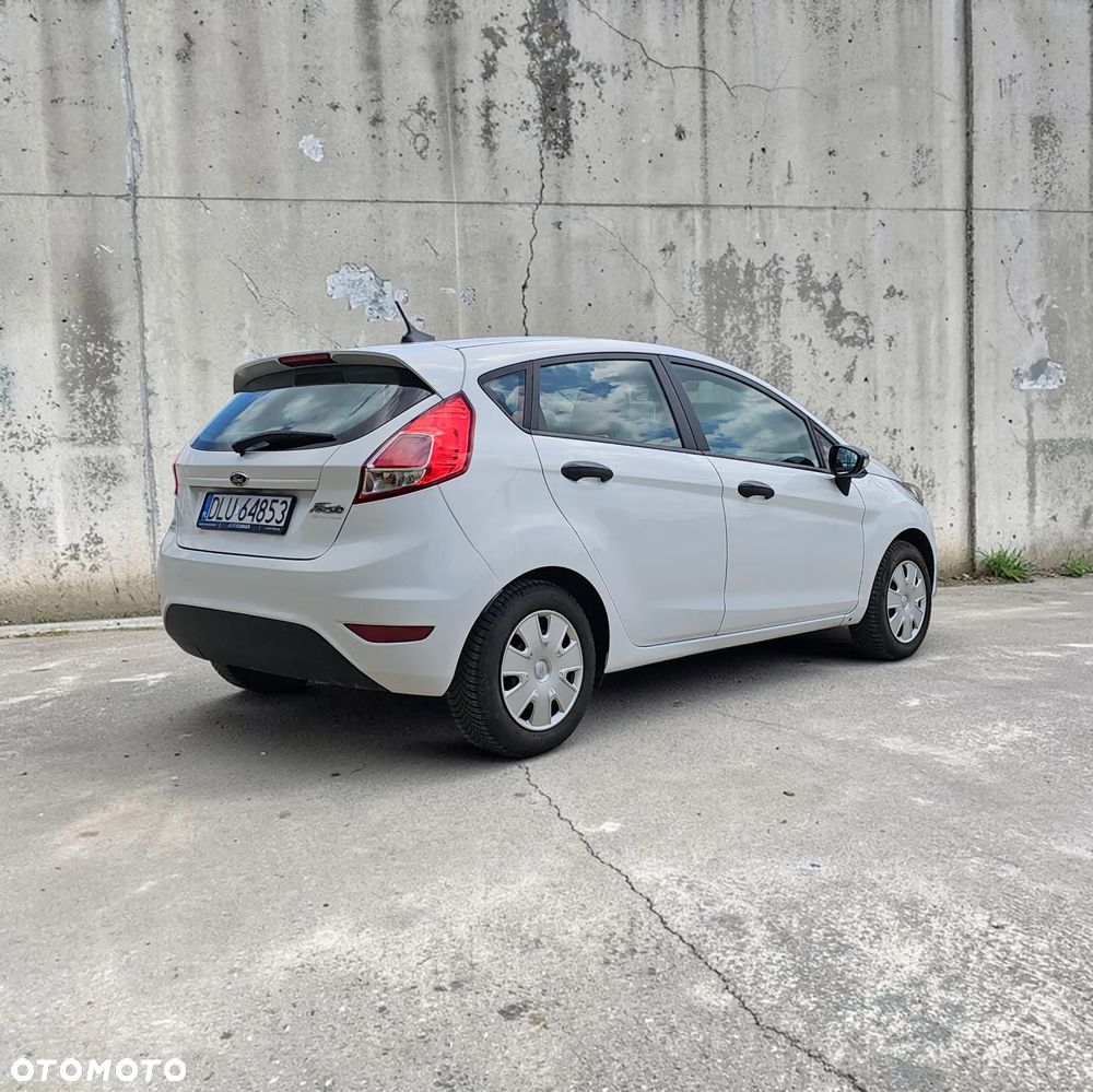 Ford Fiesta - 5