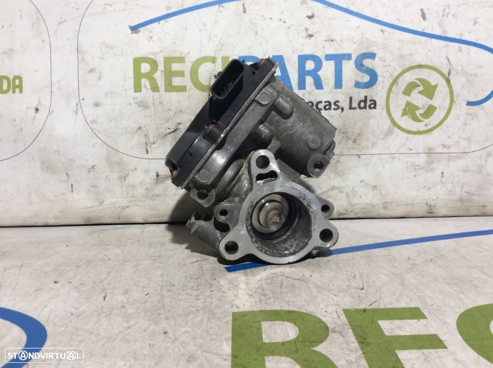 Corpo de borboleta Mercedes A180 W177 - 2