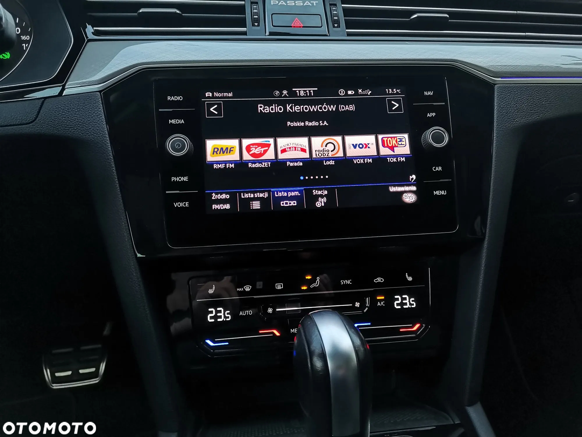 Volkswagen Passat Variant 2.0 TDI SCR DSG Elegance - 27