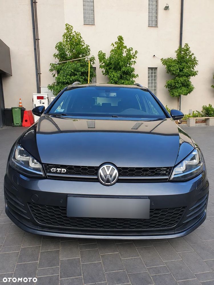 Volkswagen Golf - 3