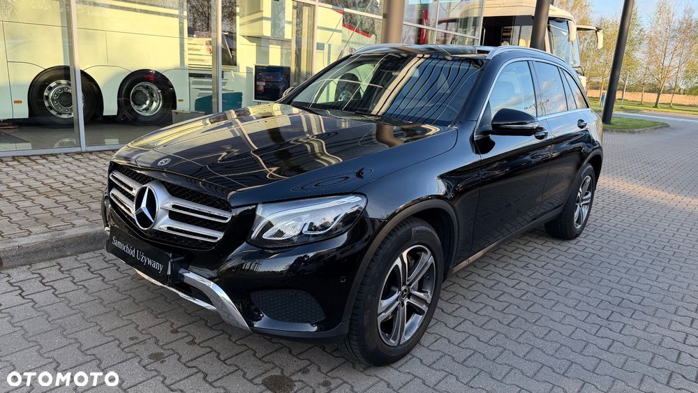 Mercedes-Benz GLC - 33