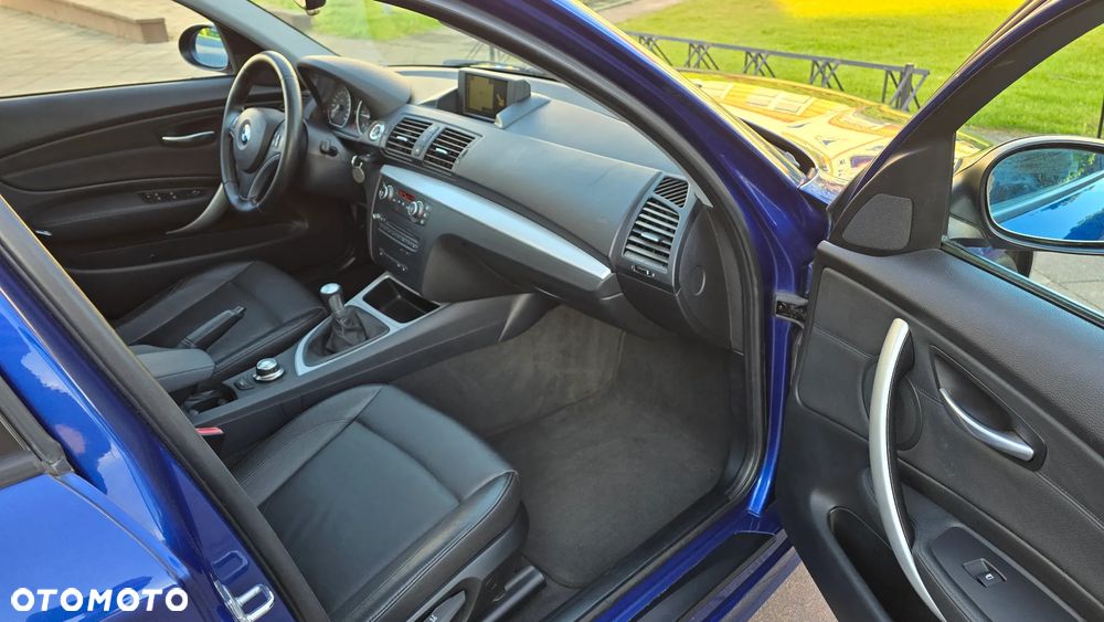 BMW Seria 1 120d DPF Edition Sport - 11