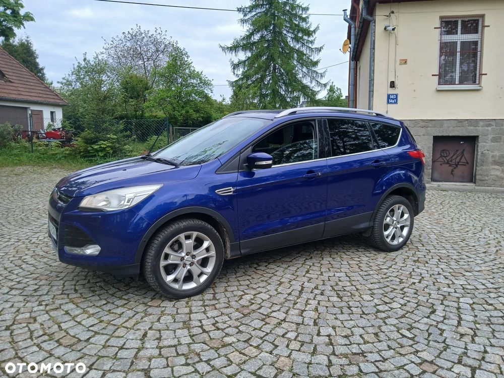 Ford Kuga 2.0 TDCi 4x4 Titanium - 4