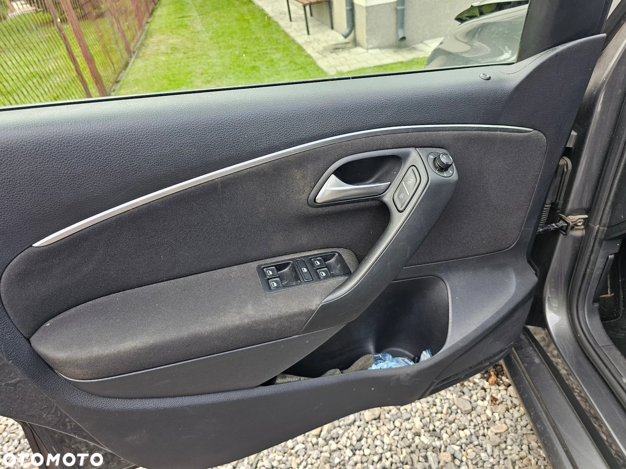 Volkswagen Polo 1.2 TSI Blue Motion Technology Lounge - 12