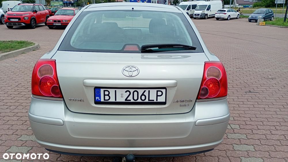 Toyota Avensis 2.0 VVT-i Automatik Executive - 7