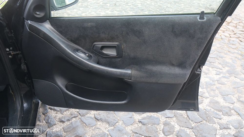 Peugeot 306 1.4 XR - 15