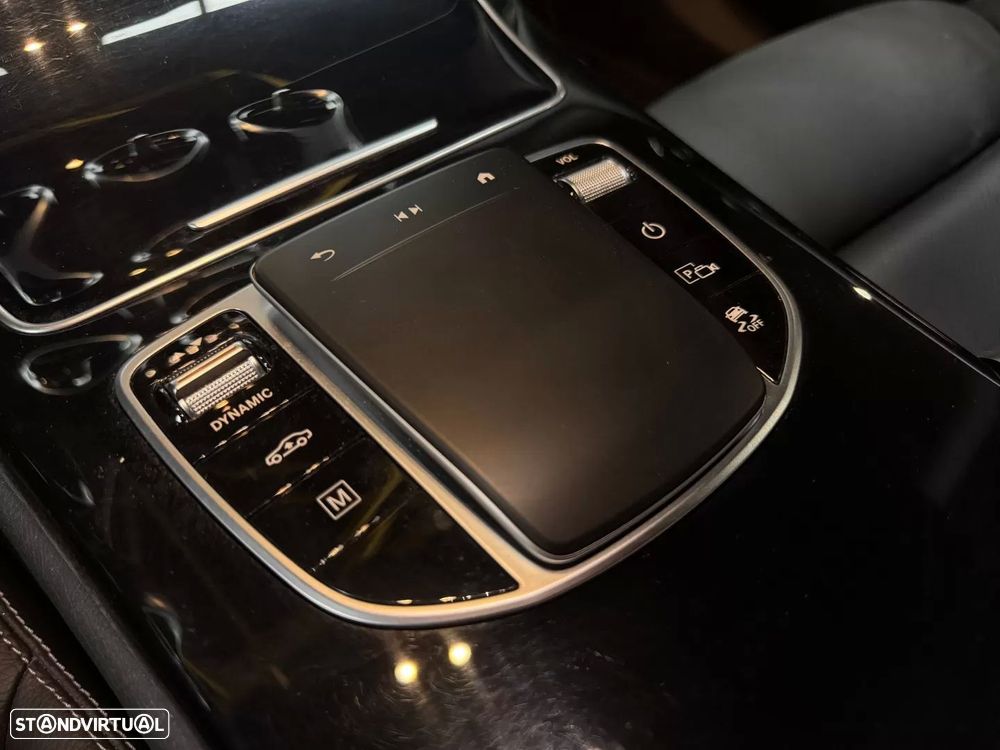 Mercedes-Benz GLC 300 - 21