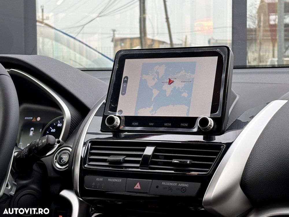 Mitsubishi Eclipse-Cross - 10