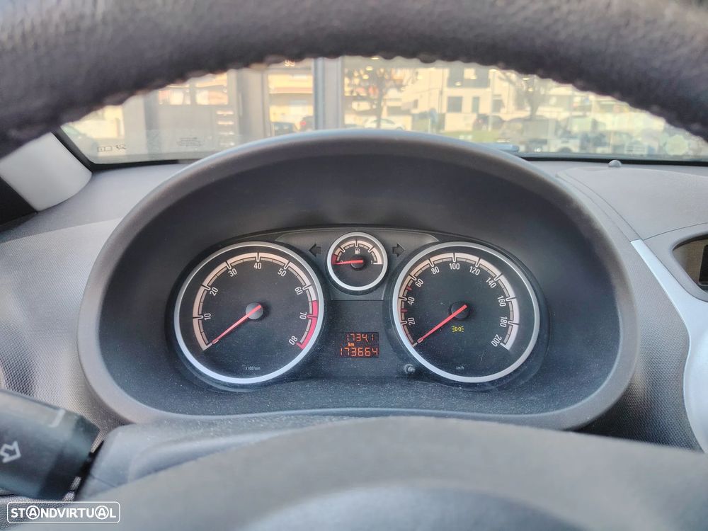 Opel Corsa 1.2 Enjoy FlexFuel - 4