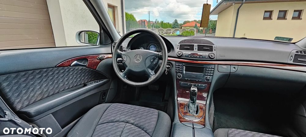 Mercedes-Benz Klasa E 320 CDI Classic DPF - 19
