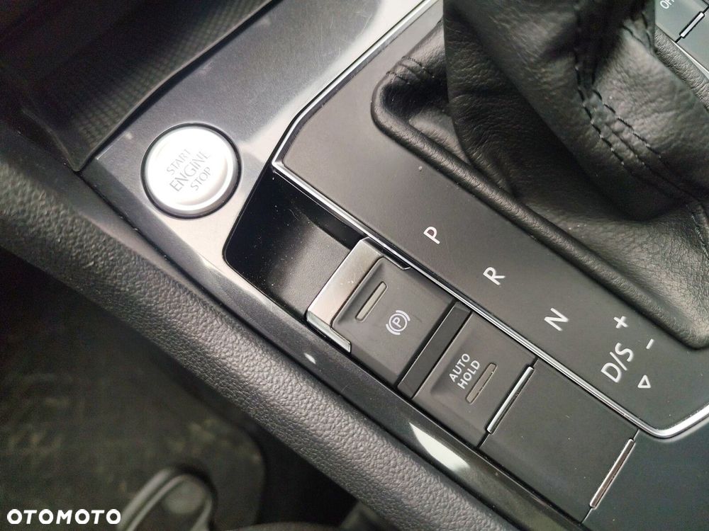 Volkswagen Tiguan - 28