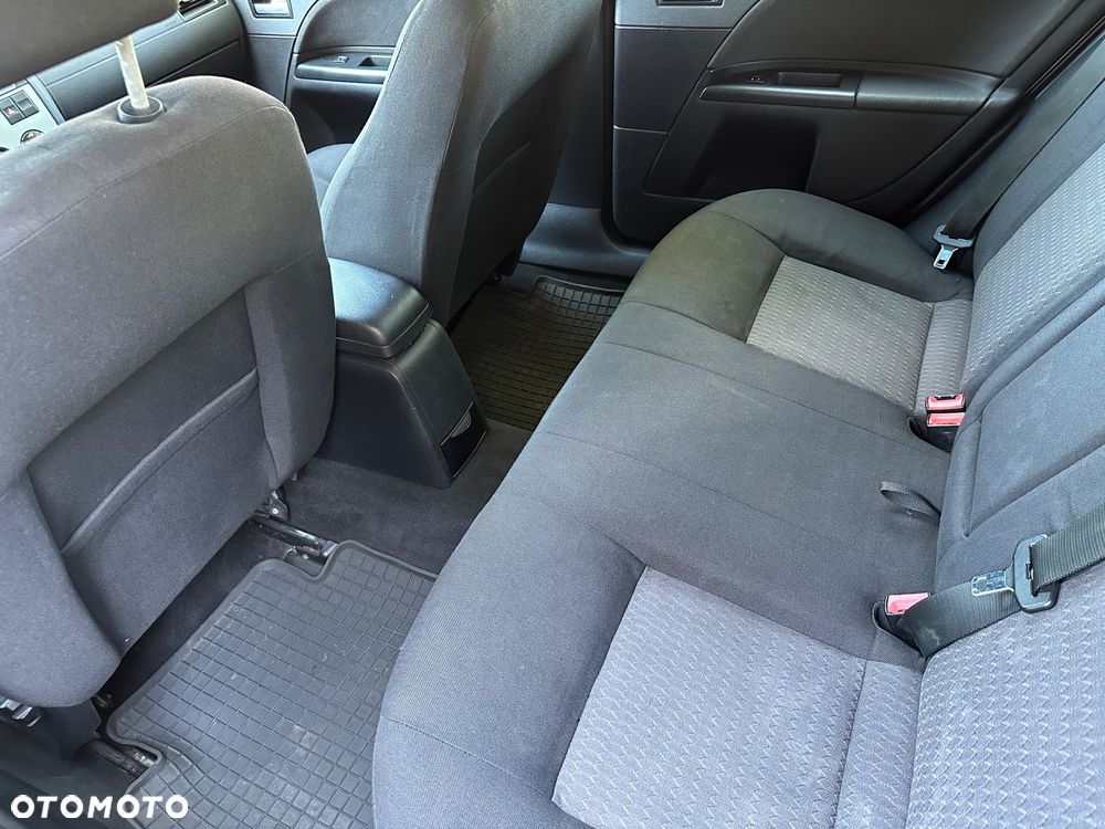 Ford Mondeo - 13