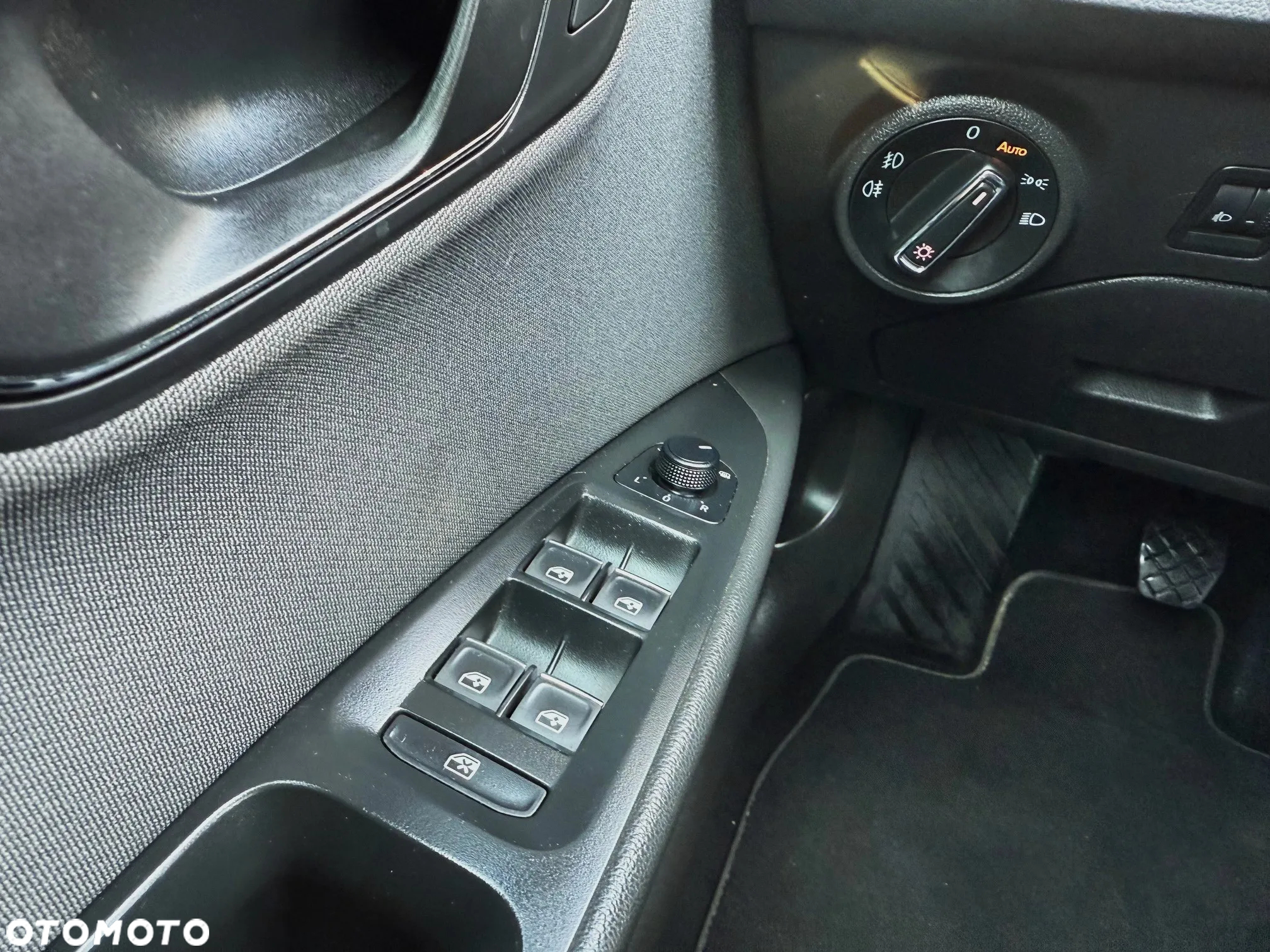 Seat Leon 2.0 TDI Xcellence S&S - 16