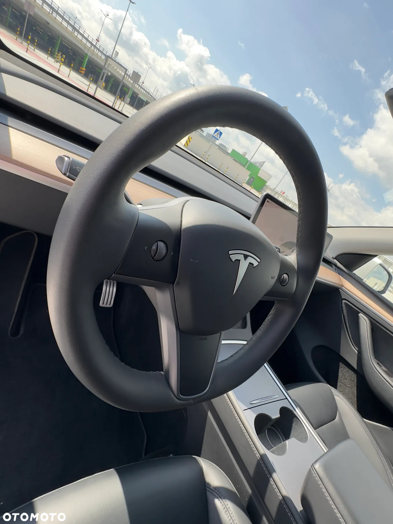 Tesla Y Performance AWD - 19
