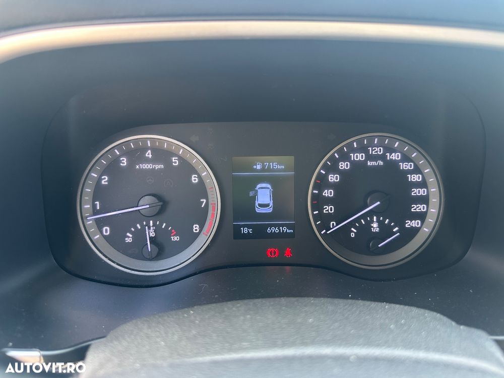 Hyundai Tucson 1.6 GDI 2WD 6MT Style - 10