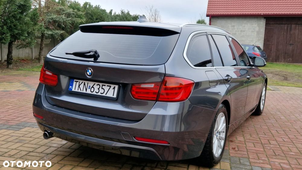 BMW Seria 3 320d Sport Line - 12