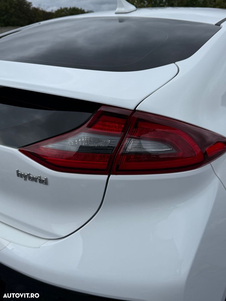 Hyundai IONIQ Hybrid 1.6 GDI Premium - 16