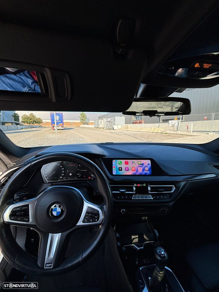 BMW 218 - 6