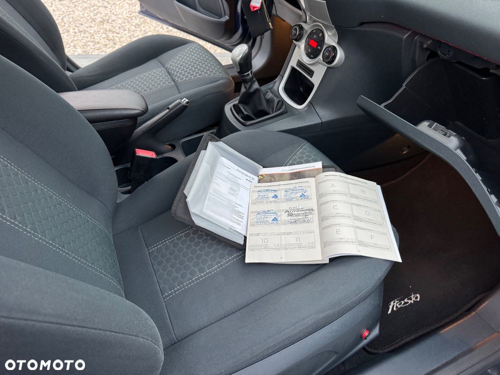 Ford Fiesta 1.4 Titanium - 39
