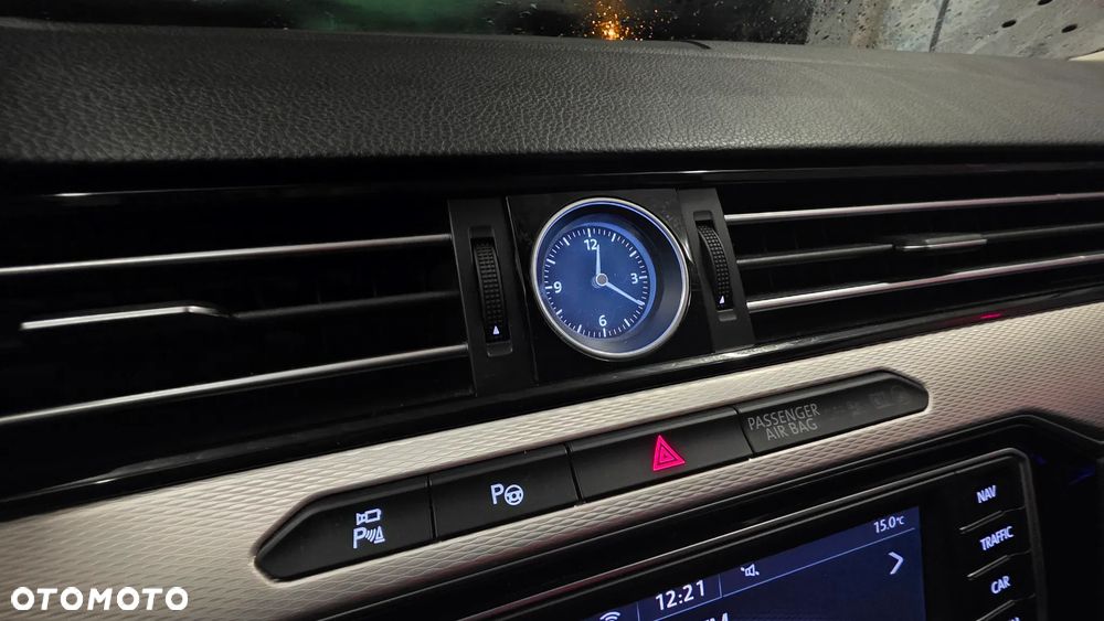 Volkswagen Passat - 23
