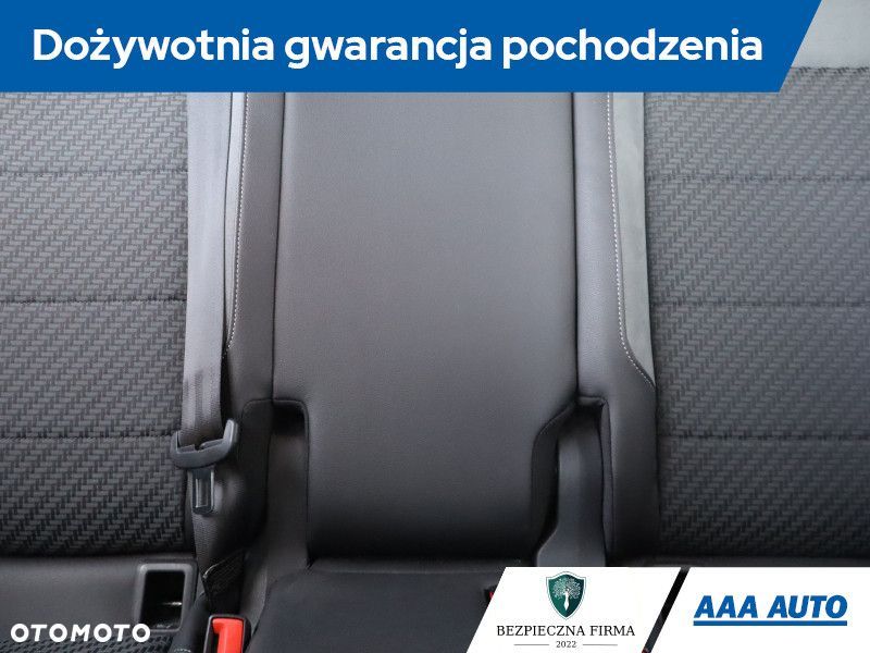 Volkswagen T-Cross - 12