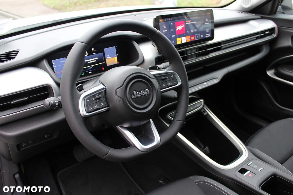 Jeep Avenger 1.2 T3 mHEV Summit FWD eDCT6 - 14