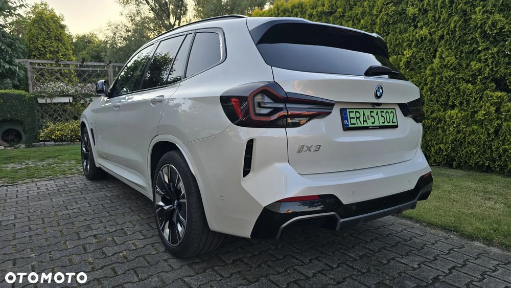 BMW iX3 Impressive - 4