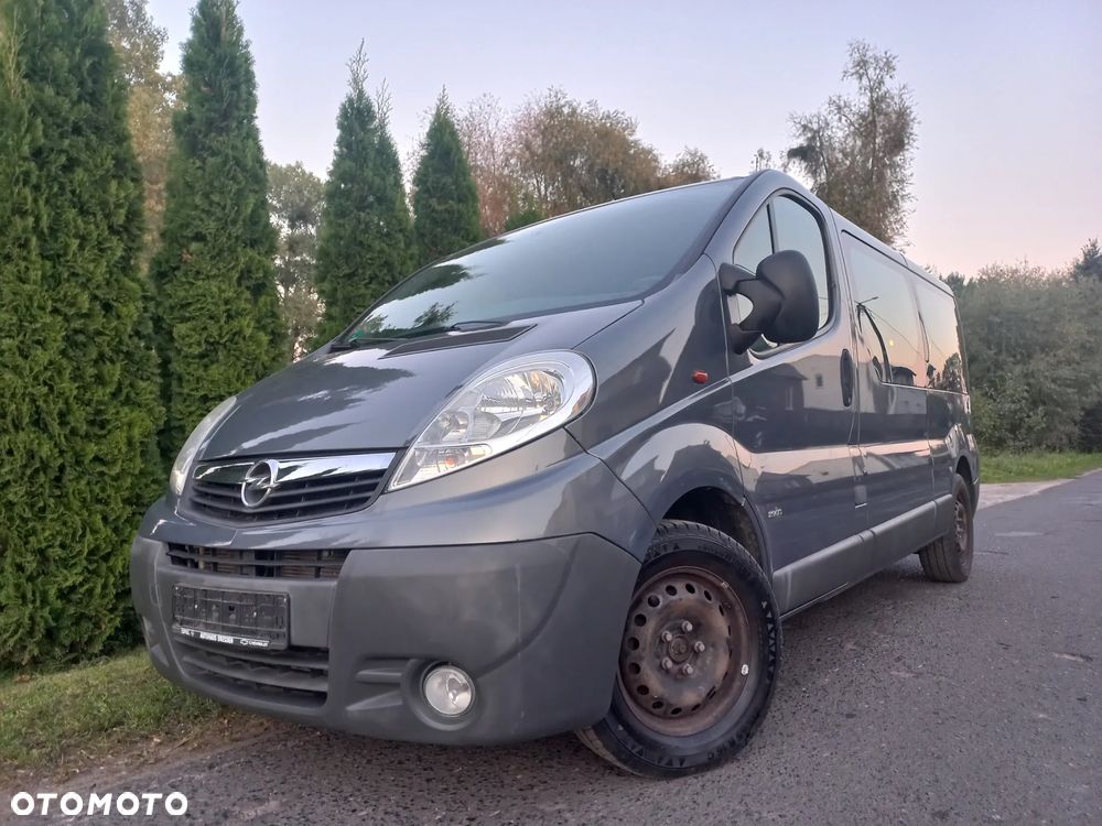 Opel Vivaro - 1